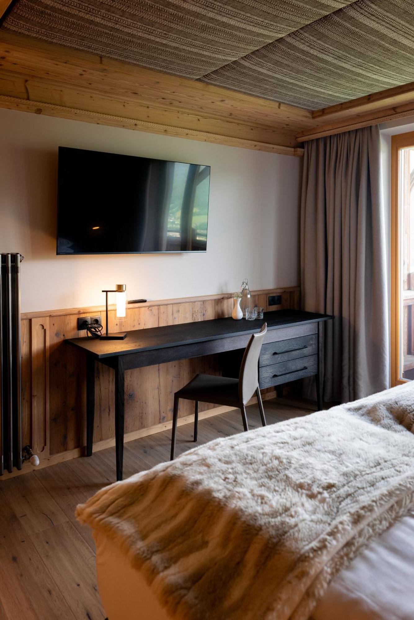 Winterbauer Khách sạn 4*